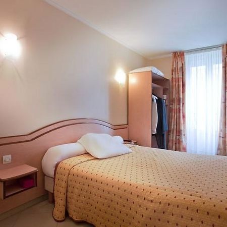 Marciano Hotel Gare Du Nord Párizs Szoba fotó
