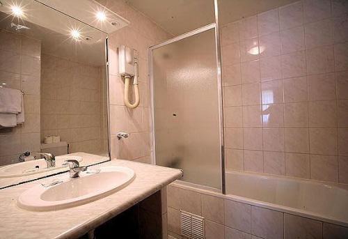 Marciano Hotel Gare Du Nord Párizs Szoba fotó